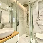 Апартаменти Bioves En Duplex-climatisation-centre Ville-plage Мантон